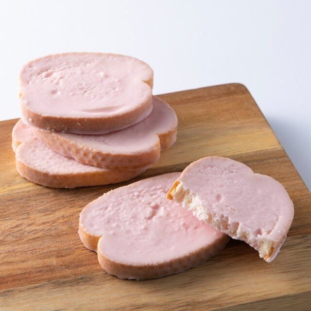 シャトレーゼのティータイムブレッド 春のさくらチョコラスク