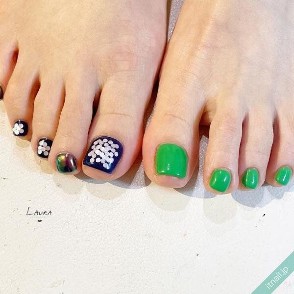 LAURA POMPONNEEが投稿したネイルデザイン [photoid:I0125840] via Itnail Design (730078)