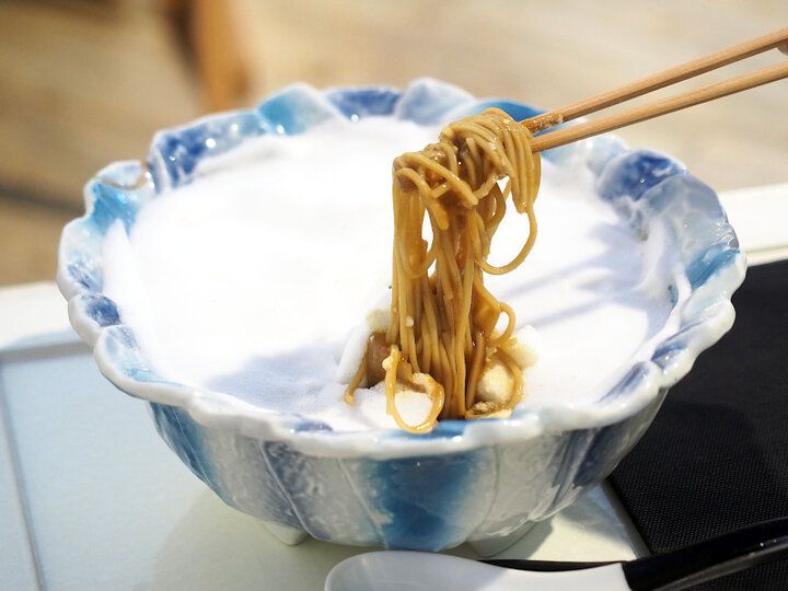 箱根ガラスの森美術館からすぐ♪非日常空間に心ときめくお蕎麦屋さん「じねんじょ蕎麦 箱根 九十九」