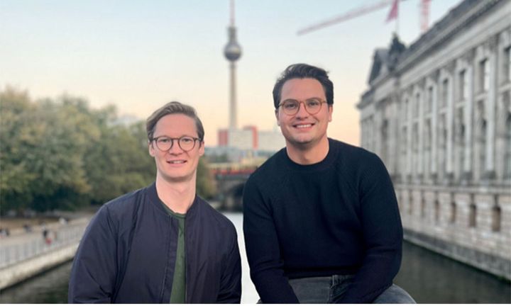 〈Ahead〉のファウンダー