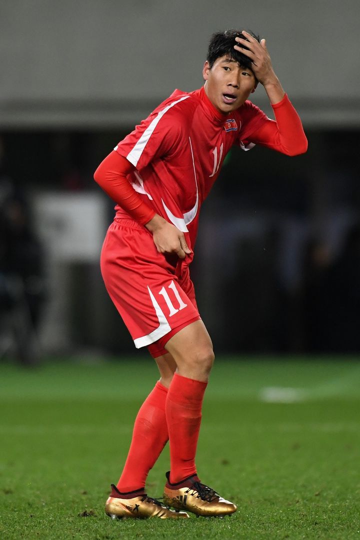 値下げ中【超レア 新品未使用】北朝鮮サッカーユニホーム 鄭大世 値下げ中【超レア 新品未使用】北朝鮮サッカーユニホーム 鄭大世