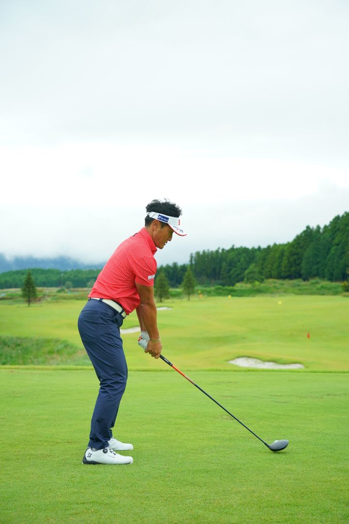 グリップだけで“飛距離”は変わる！シニアプロおすすめの握り方とは？