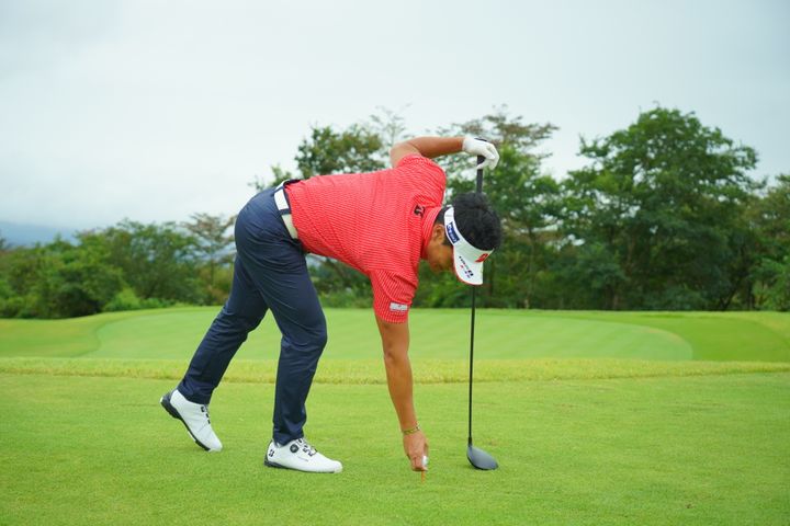 グリップだけで“飛距離”は変わる！シニアプロおすすめの握り方とは？