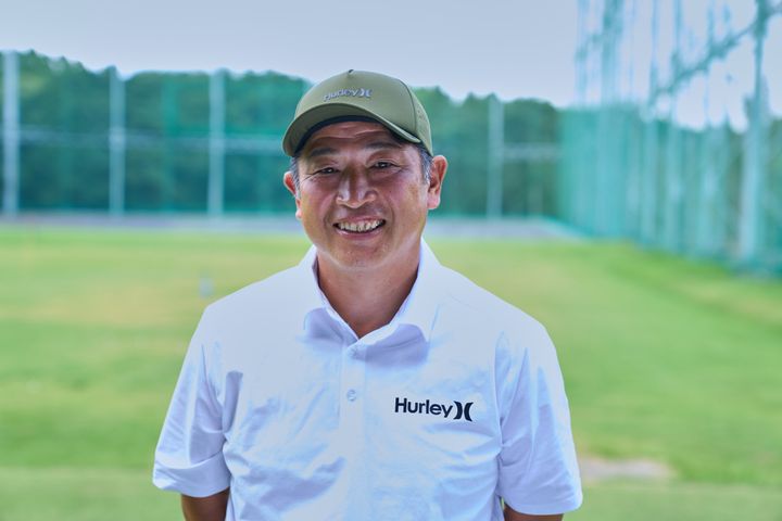 グリップだけで“飛距離”は変わる！シニアプロおすすめの握り方とは？