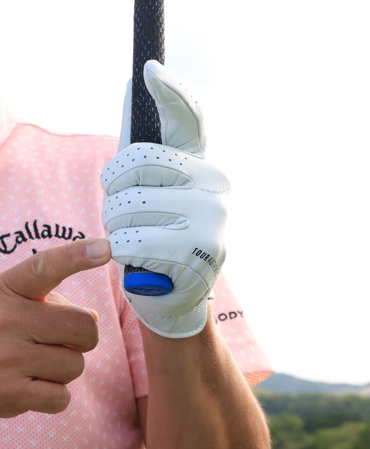 グリップだけで“飛距離”は変わる！シニアプロおすすめの握り方とは？