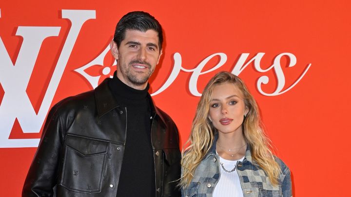 泣く…レアルGKクルトワ、左膝靭帯断裂に続き右膝半月板損傷 妻の反応は