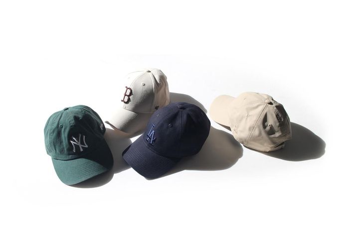 画像: 左からCasual Classic（ニューヨーク・ヤンキース）¥4,400／New Era® Red Sox Legend'47MVP¥4,290／47 別注9THIRTY （ロサンゼルス・ドジャース）¥5,280／ニューエラ×アーバンリサーチ（URBAN RESEARCH ルミネ新宿店） 別注9THIRTY （撥水）￥¥5,280／ニューエラ×マイカ アンド ディール（MICA ＆ DEAL）