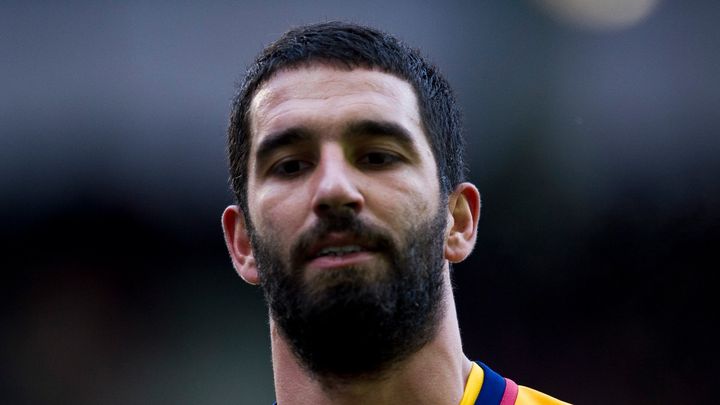 罰金1億円支払いへ…脱税容疑の元バルサMFアルダ・トゥラン、懲役1年の有罪判決も執行猶予