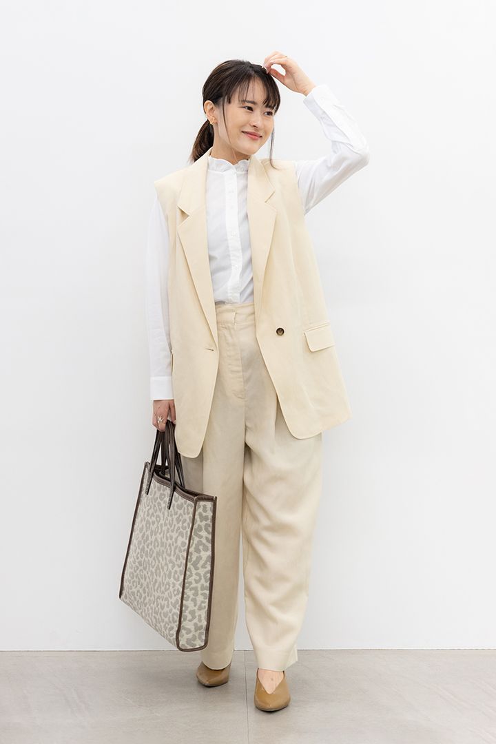 コントワー・デ・コトニエのリネンジャケットセットアップ