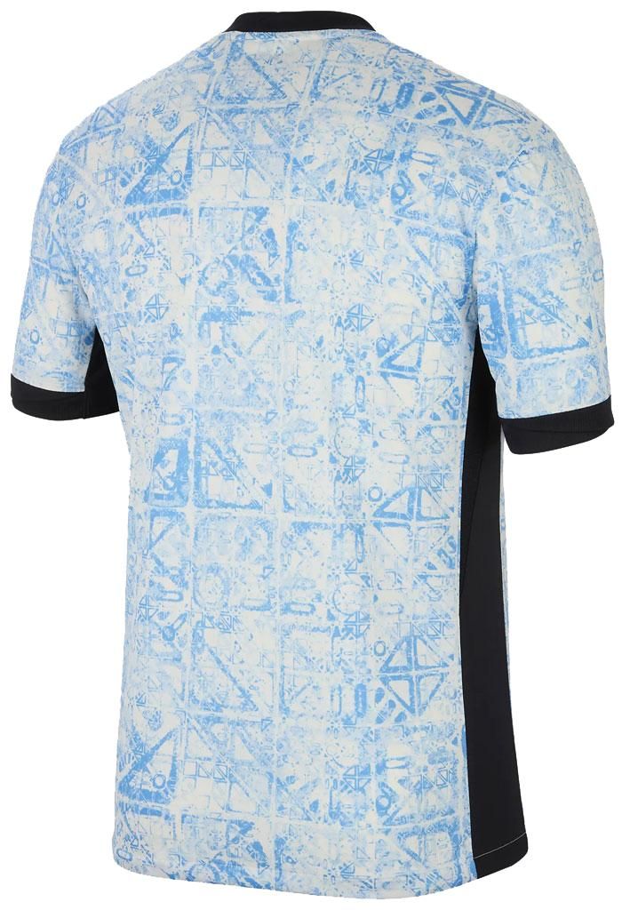 “最後のNIKE”かも？！ポルトガル代表がEURO2024に向けた新ユニフォーム発表 アウェイは「美しきタイル」