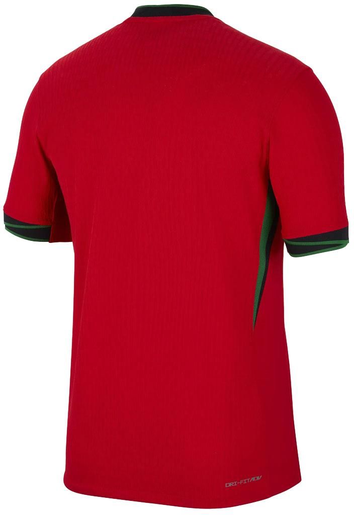 “最後のNIKE”かも？！ポルトガル代表がEURO2024に向けた新ユニフォーム発表 アウェイは「美しきタイル」