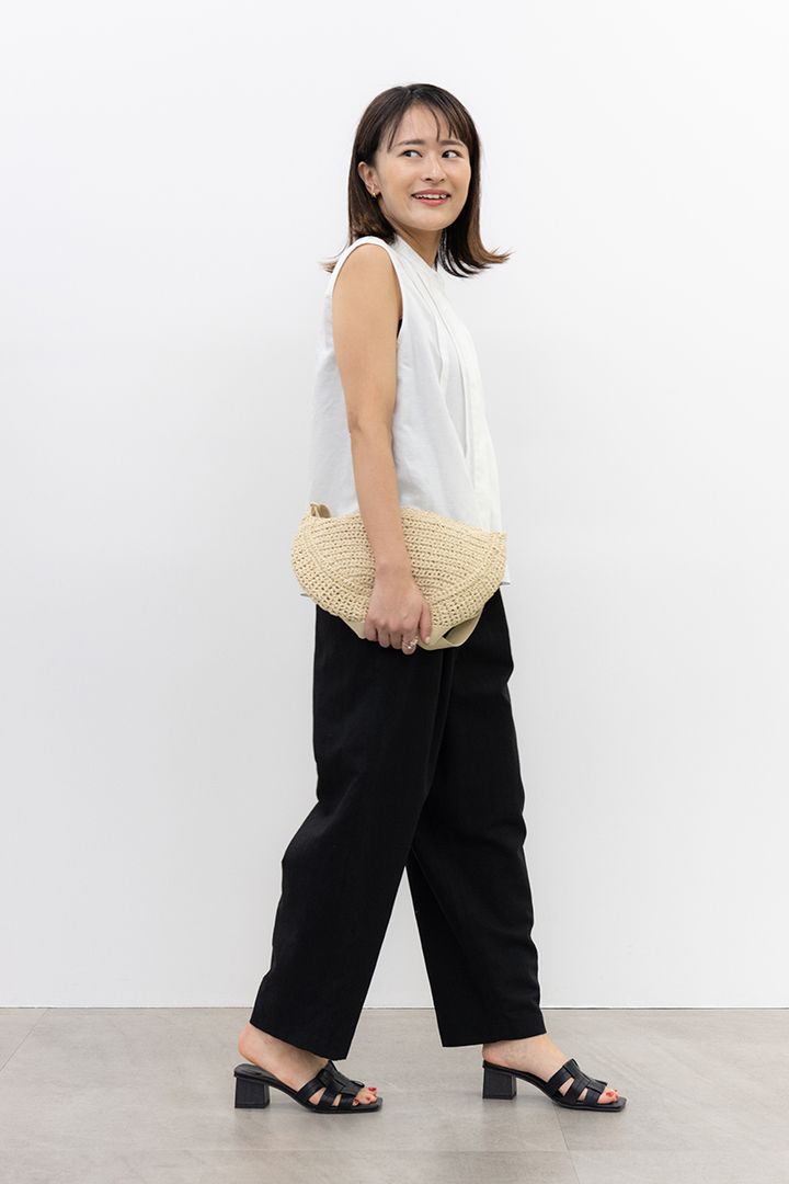 コントワー・デ・コトニエのリネンブレンドタックテーパードパンツ