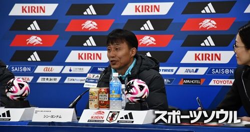 シン・ヨンナム監督