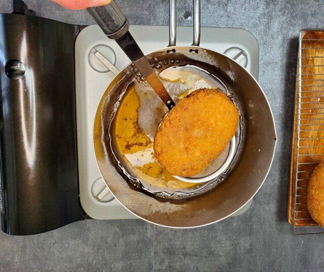 豆腐メンチカツ レシピ 油で揚げる
