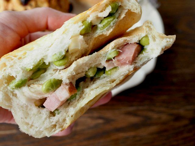 hinami(ヒナミ)の枝豆ベーコンフランス