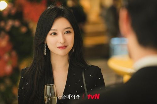 『涙の女王』キム・ジウォン