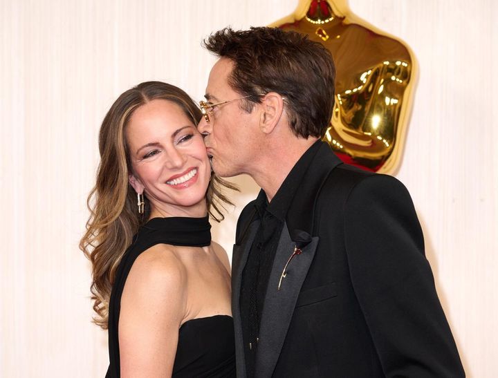 画像: ロバート・ダウニー・Jr.と妻が守る「2週間ルール」とは？