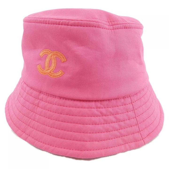 シャネルのバケットハット
