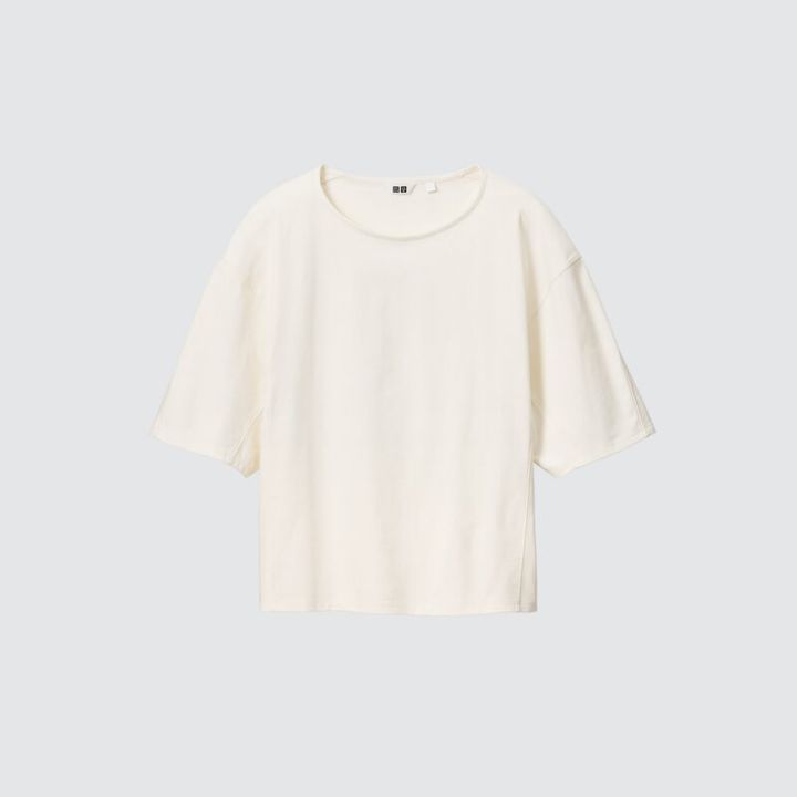 ユニクロユー エアリズムのTシャツ