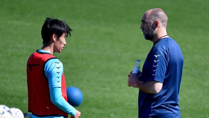 鎌田大地に朗報？ラツィオ新監督、練習で「3-4-2-1」を導入…フランクフルト時代と同じシステム