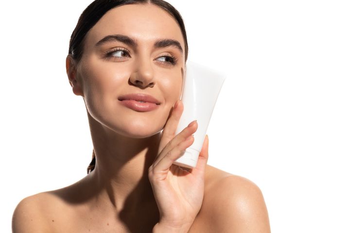 肌の老化を阻止！40・50代が使うべき新作日焼け止め3つ