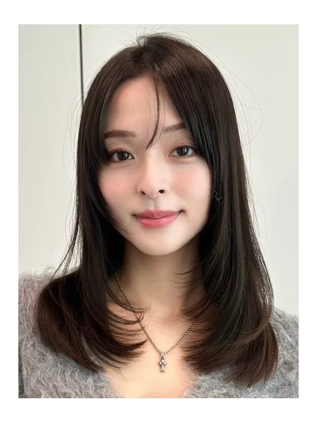 ミディアム ヘア 髪型 ヘアスタイル 前髪なし
