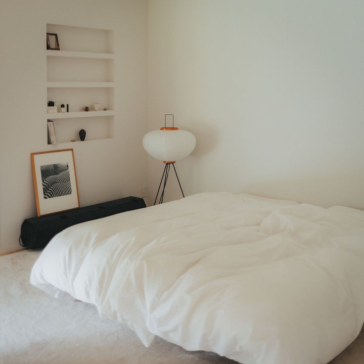 〈無印良品〉の脚付マットレス