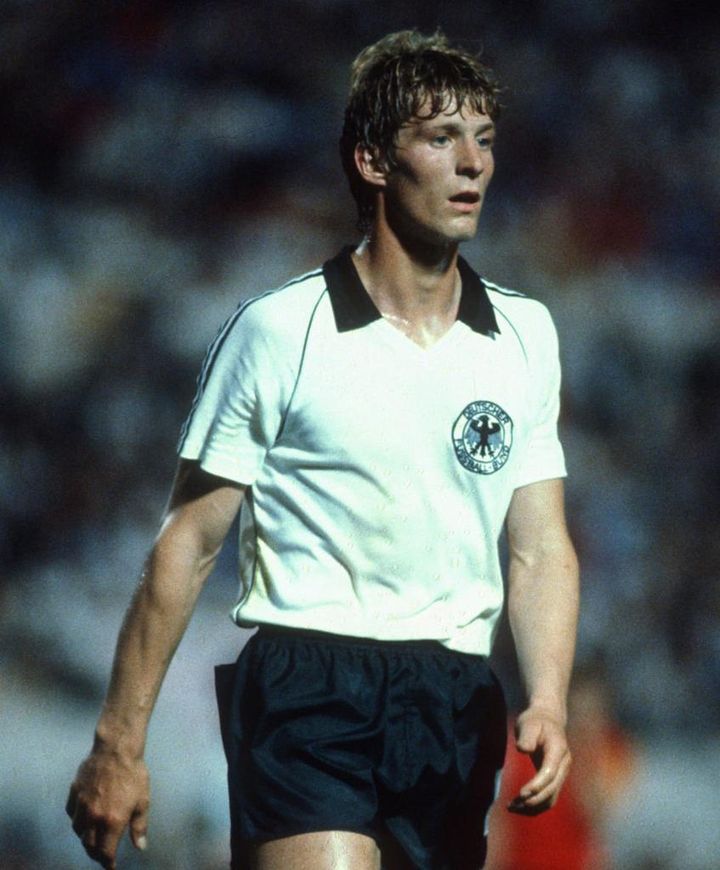 NIKEと衝撃契約のドイツ代表、「adidasと歴史を作った」5つのユニフォーム