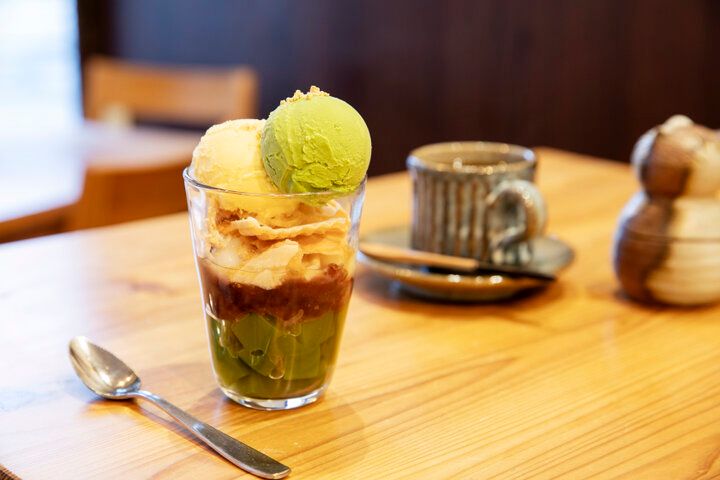 抹茶ぱふぇや特製あんみつが人気／錦糸町「北斎茶房」
