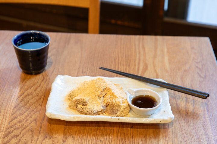 抹茶ぱふぇや特製あんみつが人気／錦糸町「北斎茶房」