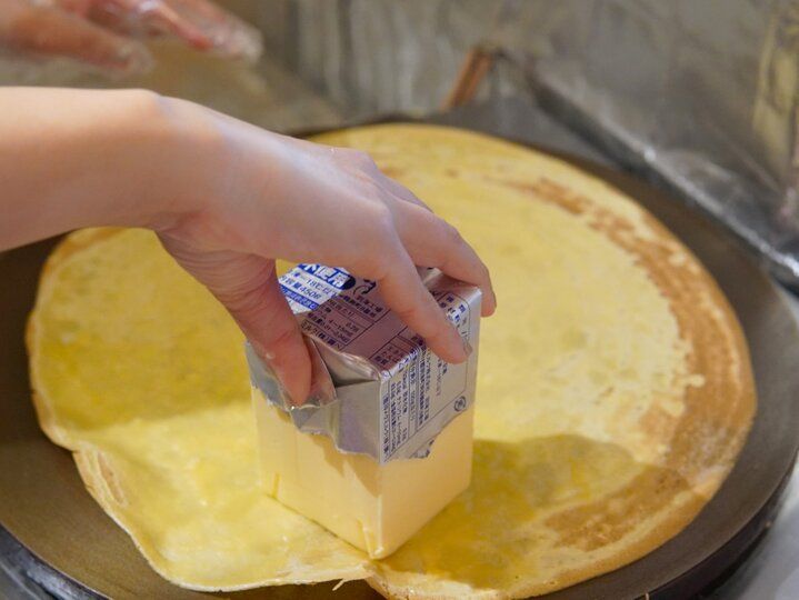 童話に出てきそうな静かなお庭で味わう生はちみつのクレープ♪横浜・元町「汐汲坂のクレープ屋さん」