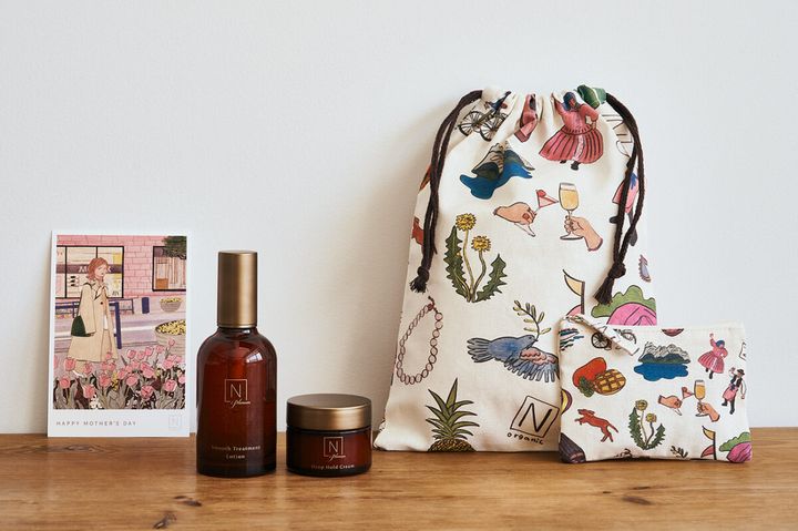 「ゴルフ帰りのパサパサ」をケア！ 特別デザインの巾着＆ポーチがかわいい限定ギフト