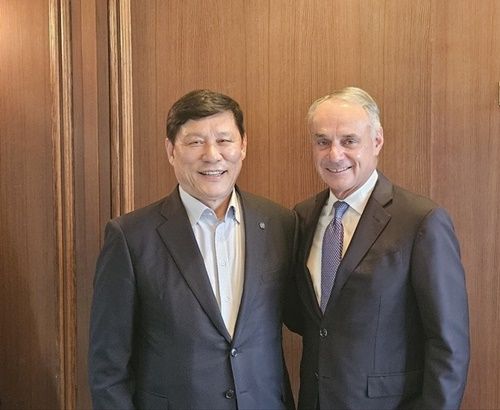 ホ・グヨン、ロブ・マンフレッド