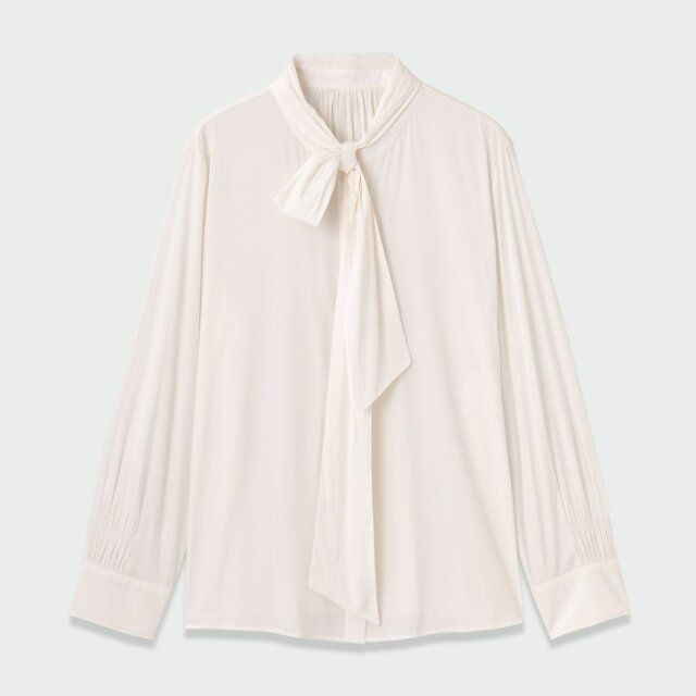 プラステの値下げブラウス