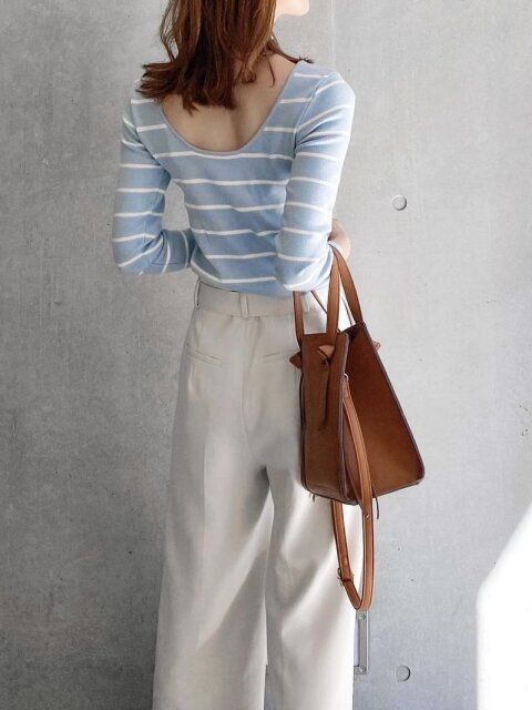 ブルベ夏さんの水色と白のコーデ