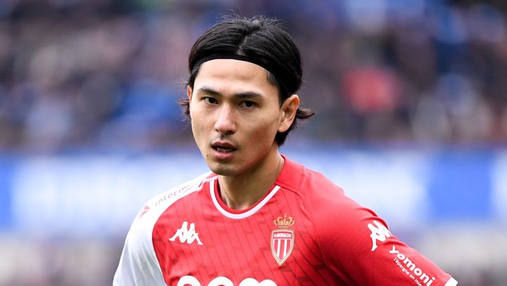 税金なし！？南野拓実、モナコでの月給が判明！年俸にするとこうなる