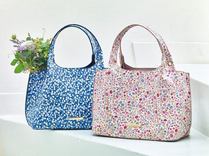 ローラアシュレイ ギリー柄のバッグ