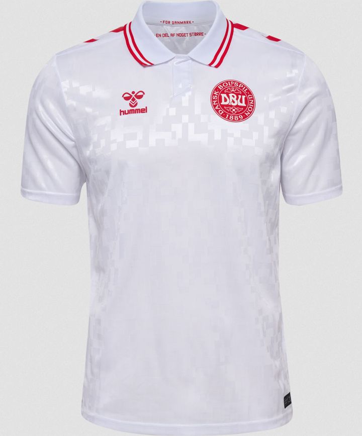 デンマーク代表、EURO2024に向けた新ユニフォーム発表！ゲーム「テトリス」のようなユニークデザイン