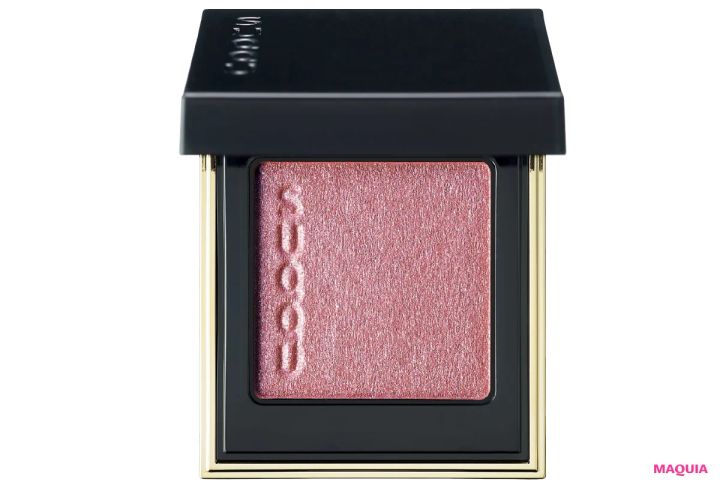 MEGUMIさんが考える「年相応な美のバランス」。引き算することで新たな楽しみを発見_6