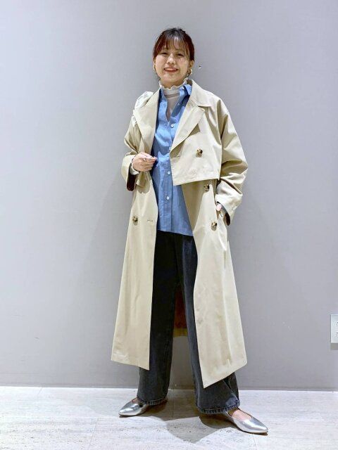 春のトレンチコートコーデ