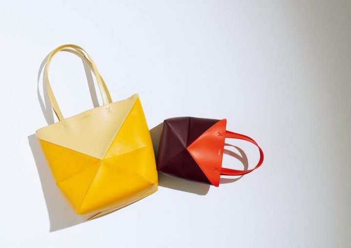 ロエベのトートバッグ カラーブロックが華のあるパズルフォルド