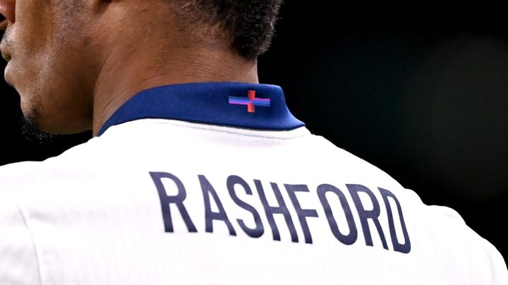 国旗騒動で炎上のイングランド代表新ユニフォーム、2万円超なのに売れ行きは絶好調だった