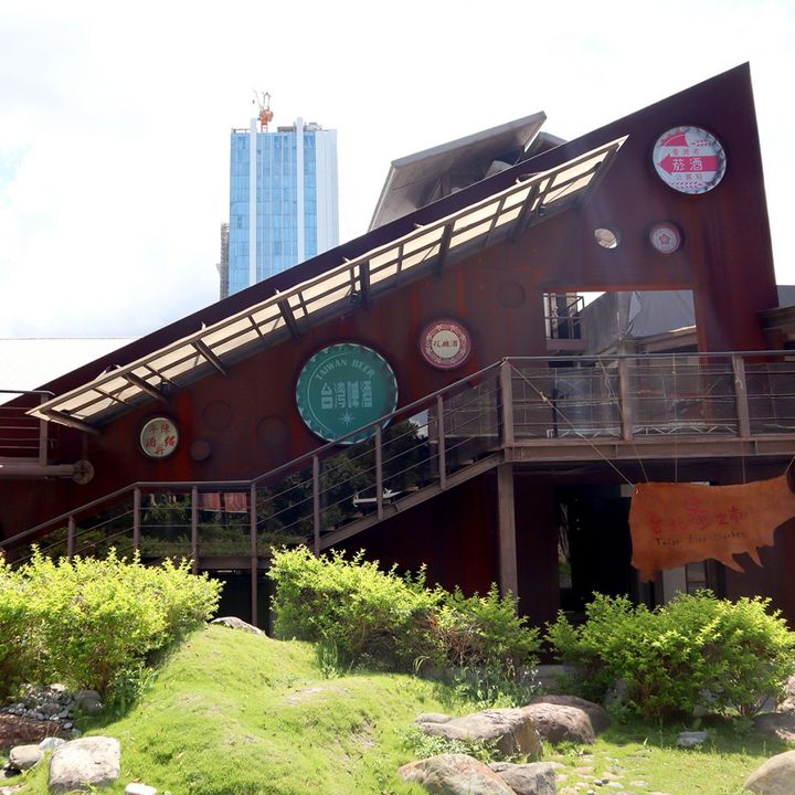 やっと行けた！コロナ後の台湾旅行事情「酒瓶の王冠工場をリノベした施設！①」【週末アジア：台湾編】