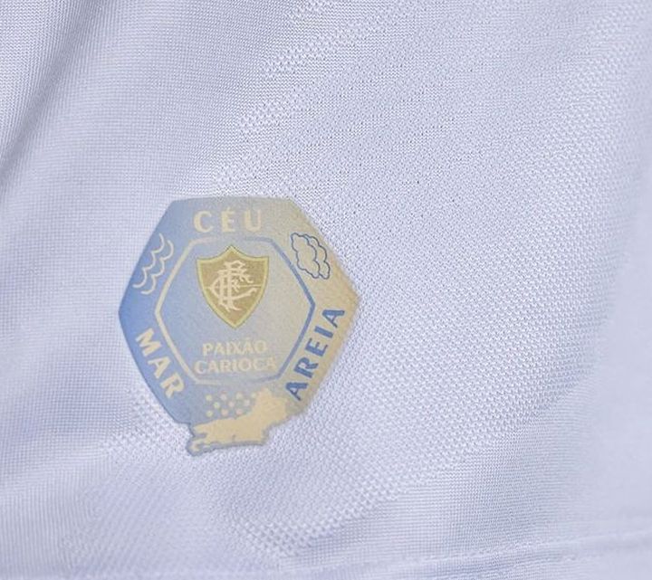 海への情熱をデザイン！名門フルミネンセが新ユニフォームを発表 15年ぶりに「タスキ掛け」が復活する