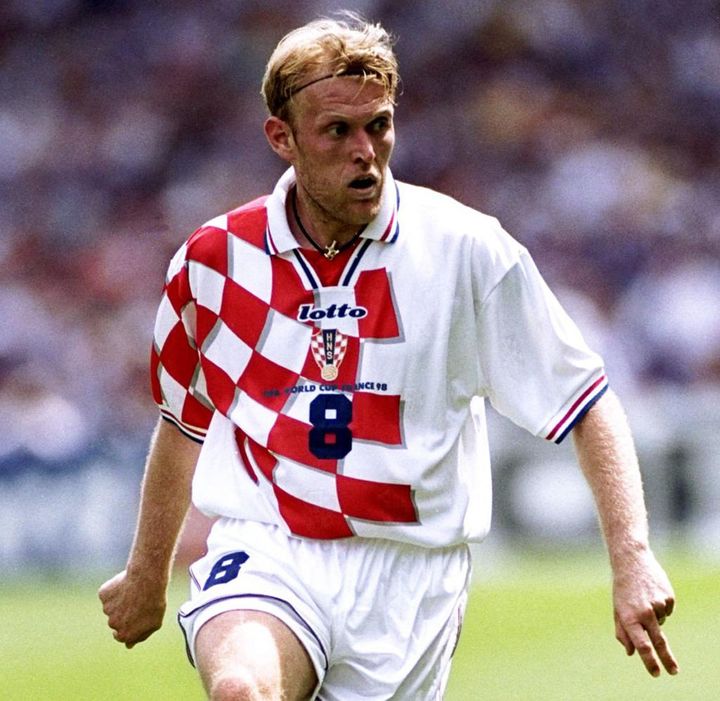 クロアチア代表、EURO2024に向けた新ユニフォームを発表！「でかチェック」と「懐かしチェック」が登場