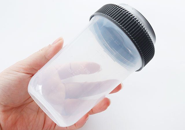 ダイソーのプロテインシェイカー ブラックのデザイン