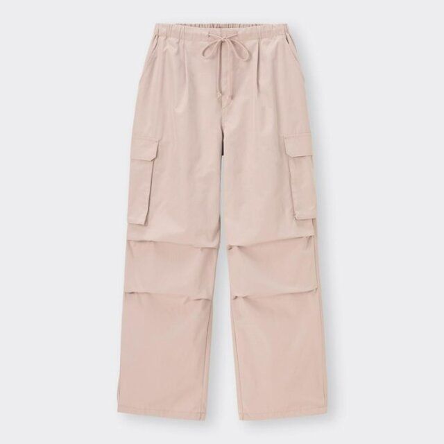 GUの値下げパラシュートカーゴパンツ