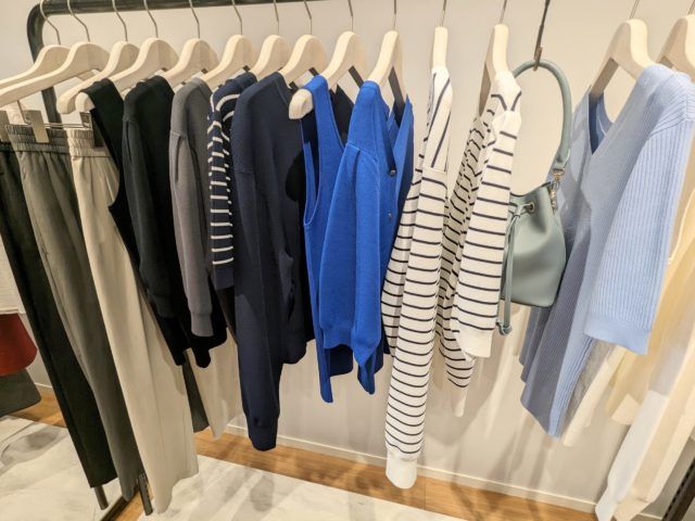 プラステ展示会場3「トップス」