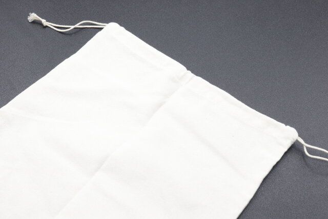 セリアの装飾ベース 巾着 35×30cmのデザイン