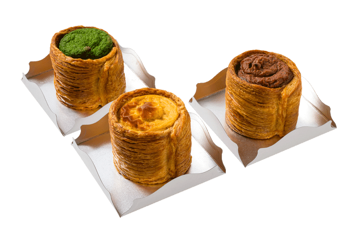 〈PAQUET MONTE〉のフラン・パティシエ 右から時計回りに、チョコレート、バニラ、ほうれん草
